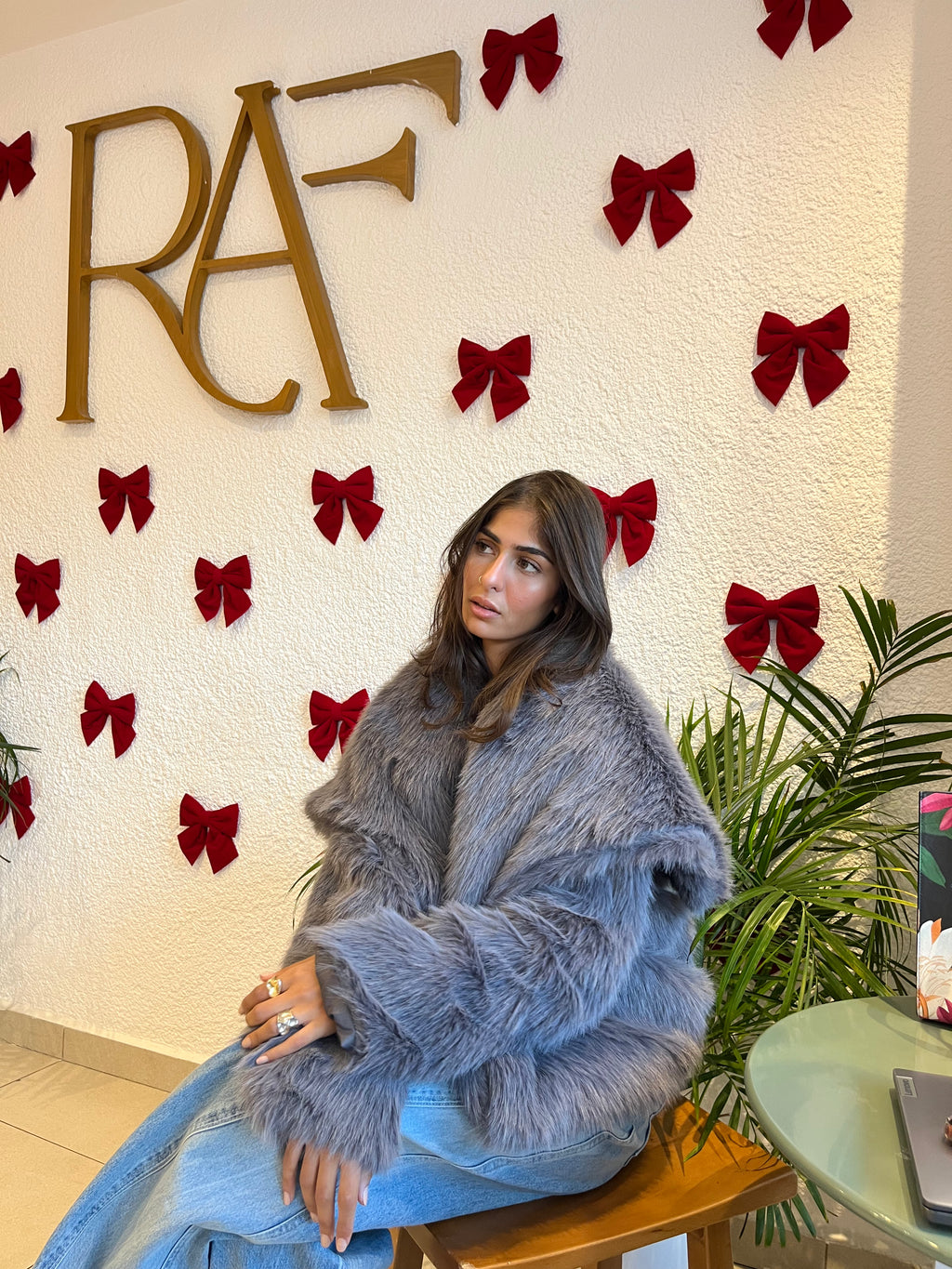 The Rich Faux