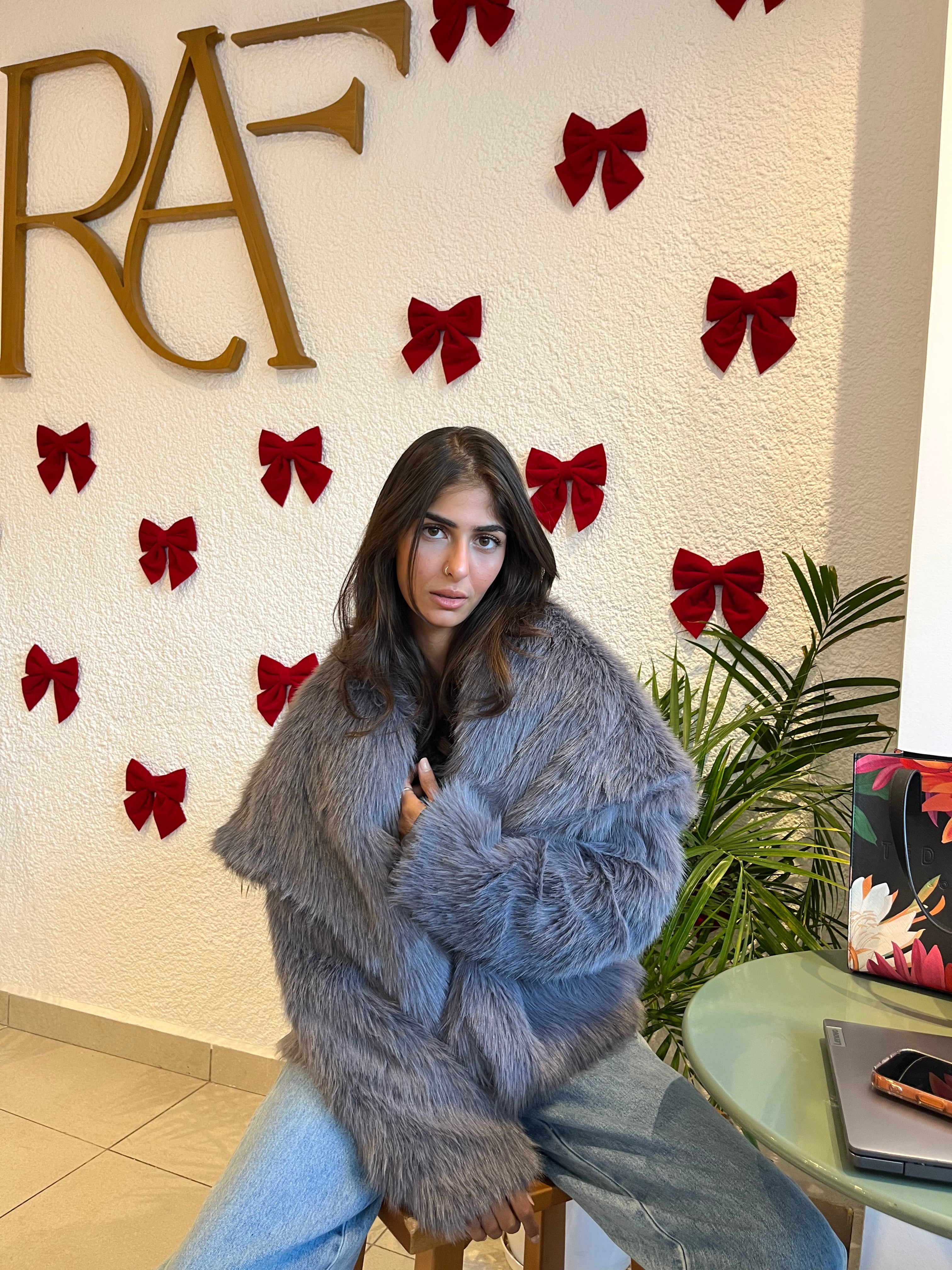 The Rich Faux